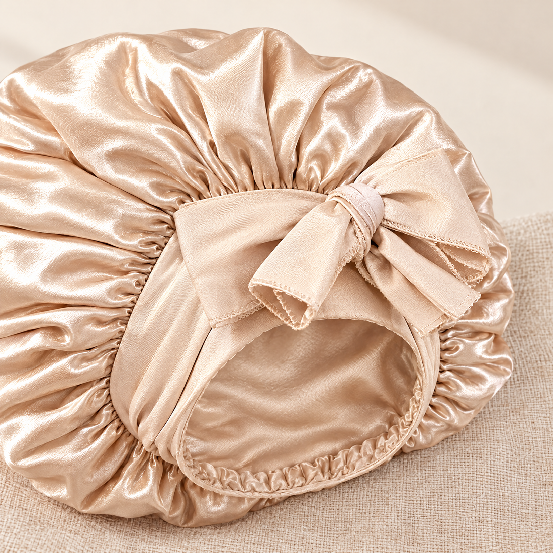 Sovmössan i satin